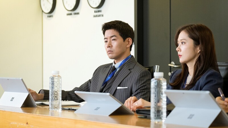 夫の愛人が同じ部署内に？ 高級百貨店“VIP担当”シゴデキ女子に届いた告発メール… 妻は夫、仲間を疑い、感情の迷路に迷い込む／韓ドラミナイト