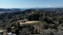 【神奈川県三浦半島】平山祐介が登る！逗子市と横須賀市を跨ぎ、まさかのロッククライミングスポットもあって充分に楽しめる鷹取山