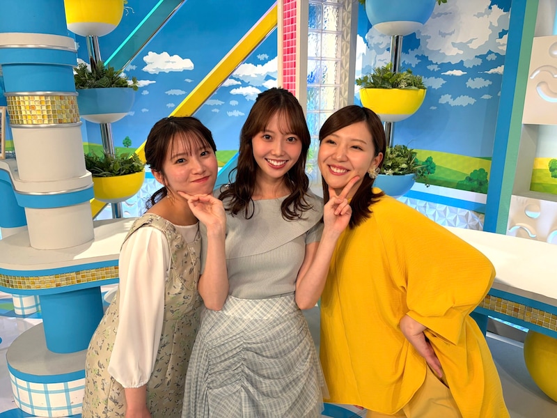 新貝まゆアナ　おは朝終わりにピース！（練習中w）（ABCテレビ）