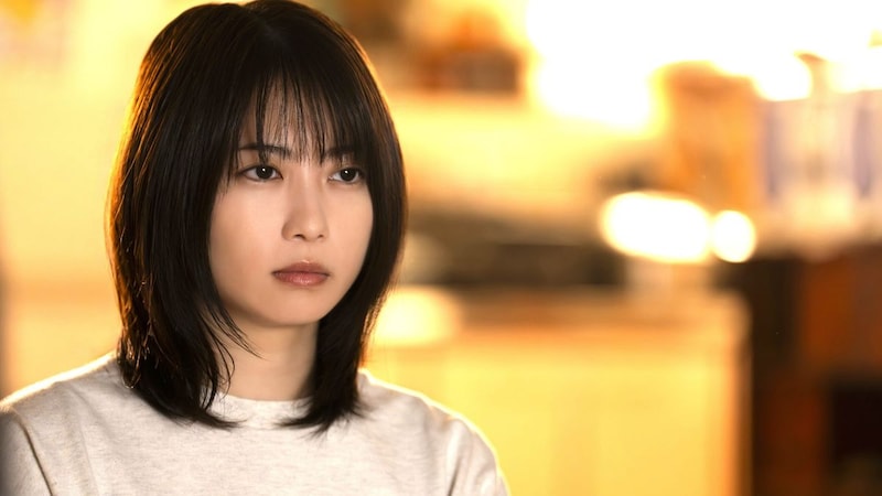 【先行入手】ドラマ「エラー」第７話　母の葬儀の準備を進める未央　その矢先、千尋は突然、激しく苦しみ始め…！