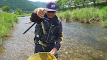 鮎釣り一筋26年　収入はサラリーマンと比べてどうなの？　熱き“清流の女王”釣りで生計を立てる凄腕漁師！