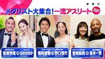なんだこの“超絶逆さ海辺クライミング”は!?　日本代表クライマー・楢﨑智亜＆野口啓代の挙式後フォトに仰天