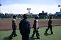 夏の高校野球応援ソング、『熱闘甲子園』テーマソングを歌うのは・・・？　「高校球児たちの夢となるこの場所に僕たちの曲が流れるのは本当にうれしい」