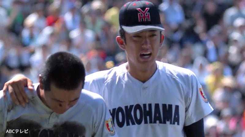 「申し訳ない」横浜の怪物・織田翔希、最後の夏は準決勝で散る　涙のエースが泣きじゃくる主将の肩を抱いて伝えたかったこと