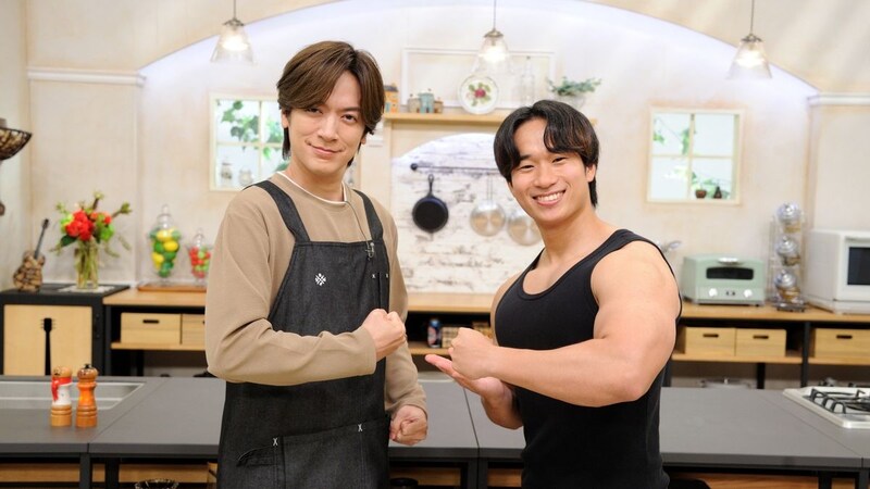 マッチョ料理研究家・だれウマさんがDAIGOと腕の太さ比べ！？ 罪悪感ゼロ料理をつくる合間に筋トレも！