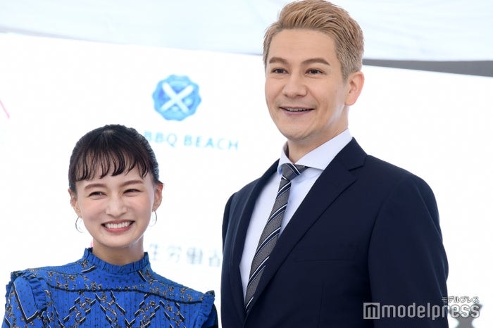 わたなべ麻衣、夫・JOY&5歳娘とのディズニーショット公開「服装可愛い」「楽しそう」と反響