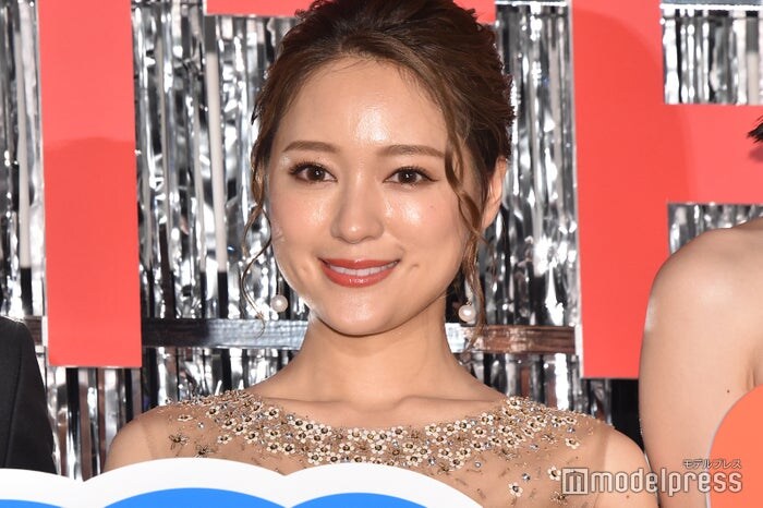 chay「ちょこっと軽め」ヘアスタイルにイメチェン「大人かわいい」「おしゃれな長さ」と絶賛の声