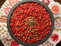 ウェスティンホテル横浜で“いちごに恋する”ビュッフェ開催 アフヌンはリンツと再コラボ