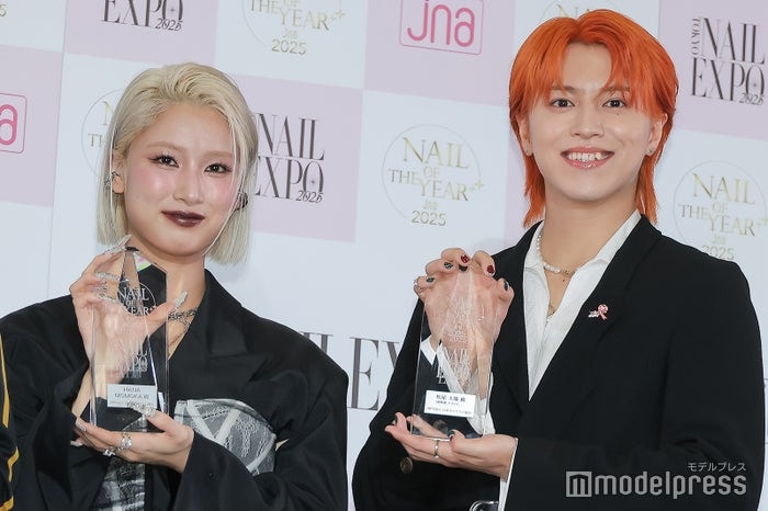 WEST.神山智洋＆超特急タカシ＆HANA・MOMOKAら、思いのこもったネイル披露「ネイルオブザイヤー2025」授賞式に豪華集結