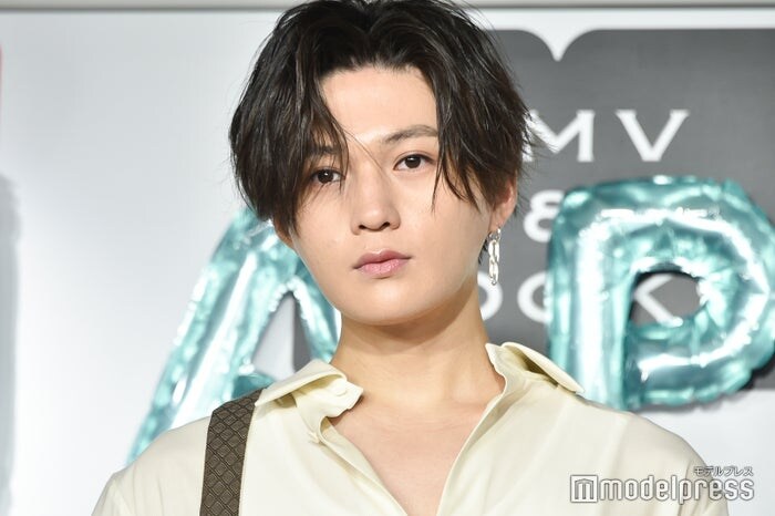 FANTASTICS八木勇征、派手髪にイメチェン「2次元から出てきたかっこよさ」「新鮮」と反響