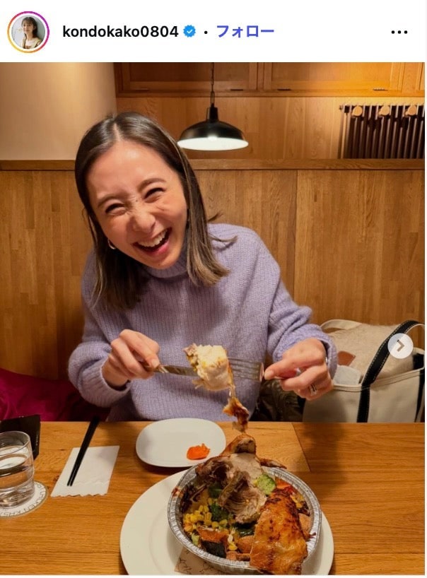 産休中のTBS近藤夏子アナ、母親との「マタ旅」2ショット公開「美人親子」「3世代旅行も楽しみですね」の声