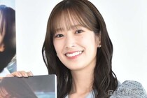 元日向坂46佐々木久美、白T×スウェットで美ウエストチラリ「ラフなコーデが絵になる」「理想のスタイル」と反響