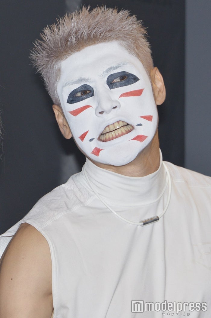 ゴールデンボンバー樽美酒研二、“白塗りなし”で鍛え抜かれた肉体美披露「筋肉が芸術」「かっこよすぎる」と反響