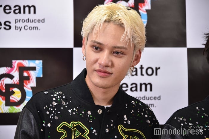 コムドットひゅうが、タンクトップから覗かせる肉体に反響「セクシー」「かっこよすぎる」