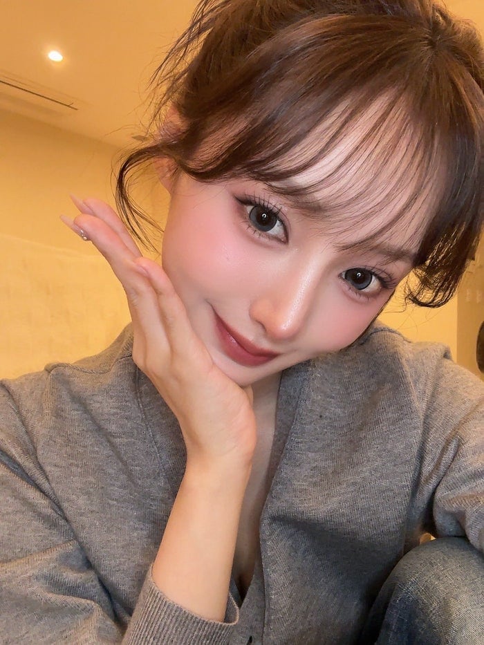 人気キャバ嬢きほらが美肌の秘訣公開 冬の乾燥にはナイトラッピングマスク…次にバズるスキンケア用品を予想【モデルプレスインタビュー】