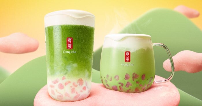 【ゴンチャ新作】「もちmochi抹茶」桜色おもちパールとミルクフォームの“紅白”仕立て