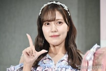 ＝LOVE諸橋沙夏、ミニワンピ×黒タイツで美脚透ける「彼女感すごい」「大人っぽい」と反響