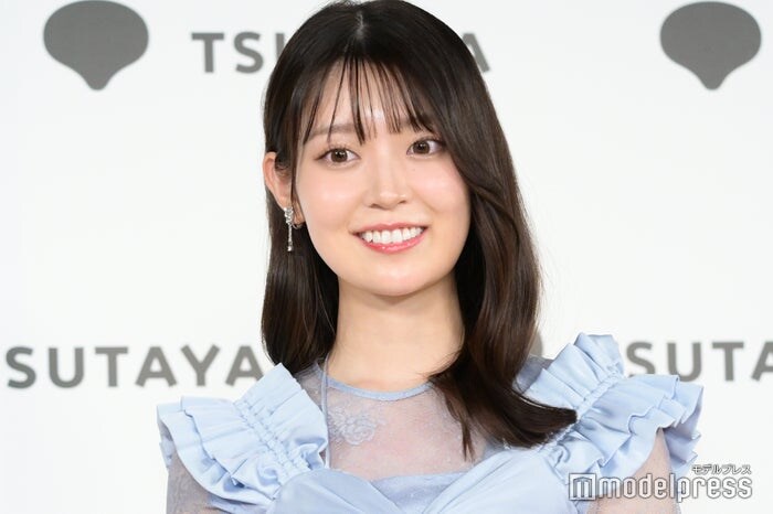 元乃木坂46メンバー、美肩のぞくオフショルニット姿「うっとりするほど美しい」「まるで絵画のよう」と反響