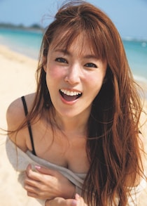 深田恭子、美デコルテ披露「週プレ」で素肌輝く