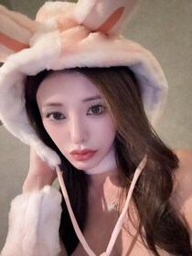 港区キャバ嬢・せら、まつ毛パーマ不要のメイク術…愛用のビューラー＆プチプラマスカラ「1本1本時間をかけている」【モデルプレスインタビュー】