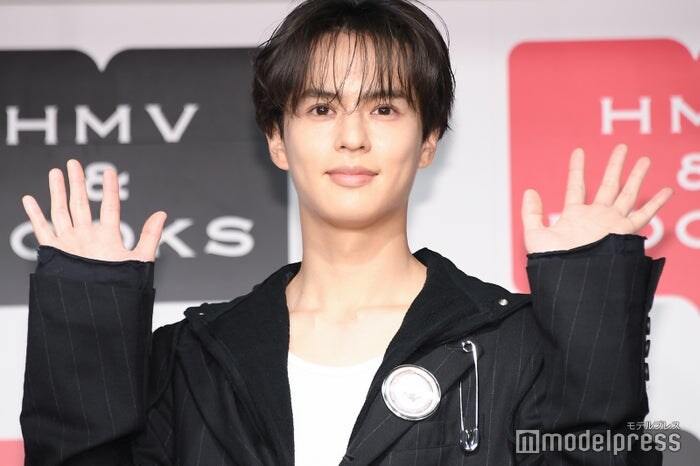 奥野壮、周囲からの写真集の反応明かす “ください”の声に「買ってくださいとお伝えしました」【Journey:)】