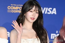 IVEウォニョン、ミニ丈×レースタイツから美脚スラリ「圧巻のスタイル」「女神級の美しさ」と反響