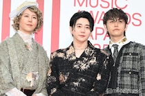 Mrs. GREEN APPLE「フェーズ3」開幕メドレーで“初トラブル”話題に「ミセスらしい」「年明けから笑った」【「CDTV」2025→2026年越しSP】