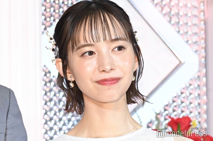 井桁弘恵、美スタイル輝くウエディングドレス姿 自宅で練習重ねたシーンとは「解放された」【ぜんぶ、あなたのためだから】