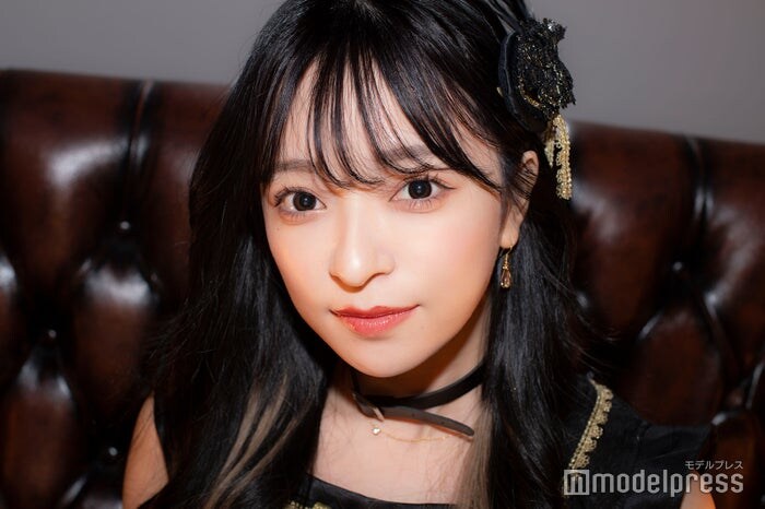 新婚のヘラヘラ三銃士さおりん、ラスベガスでのミニスカ美脚コーデ公開「スタイル良すぎ」「海外の街並みが似合う」の声