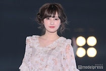 美人YouTuber、ミニスカコスプレ披露「思わず二度見」「完璧に着こなしてる」の声