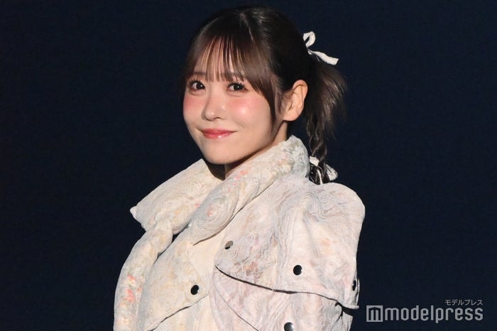 FRUITS ZIPPER櫻井優衣、大ぶりベルト×パフスリーブ着こなす 笑顔にキュン【TGCしずおか2026】