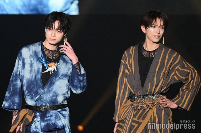 ACEes作間龍斗&深田竜生、“駿河和染”⾐装纏い堂々ランウェイ 仲睦まじいやり取りに歓声【TGCしずおか2026】