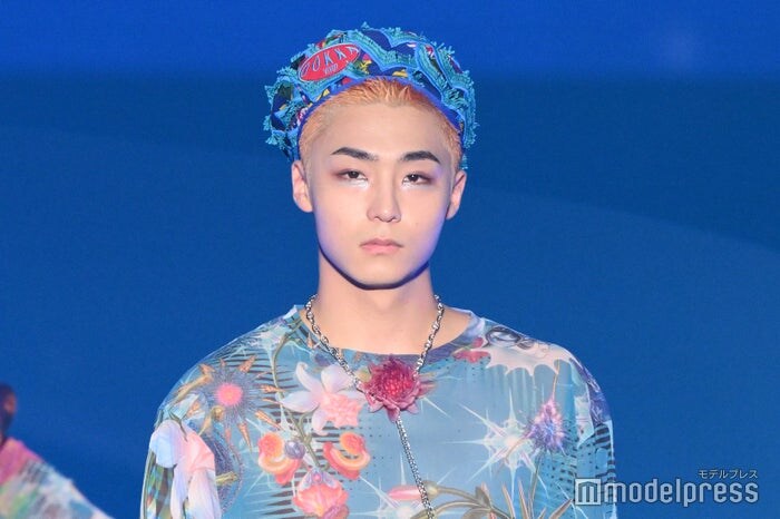 WATWING八村倫太郎、スタイル際立つ個性派コーデに反響「オーラすごい」「本当に似合う」【TGCしずおか2026】