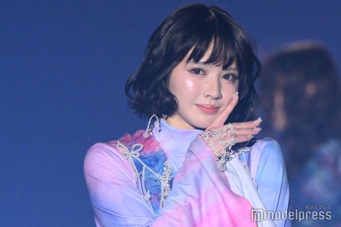 FRUITS ZIPPER鎮西寿々歌、ウェーブヘア×シースルー衣装で登場「お姫様みたい」「透明感すごい」と反響【TGCしずおか2026】