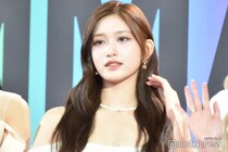 IVEイソ、美デコルテ＆肩ライン輝くノースリ衣装姿「オーラがすごい」「ゴージャス」と反響