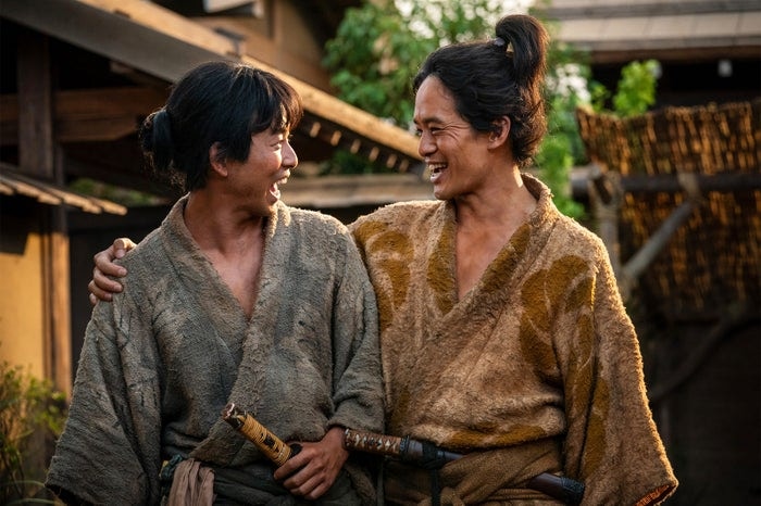 大河「豊臣兄弟!」“最強のライバル”初登場「2年ぶり」「配役ピッタリ」反響相次ぐ「どうする家康」と対照的な人物像も話題【ネタバレあり】