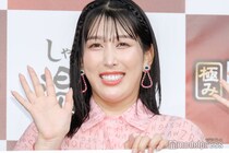 3時のヒロイン・ゆめっち「勇気出した」ミニスカ＆大胆ポーズで素足全開「お肌すべすべ」「生足綺麗」と反響