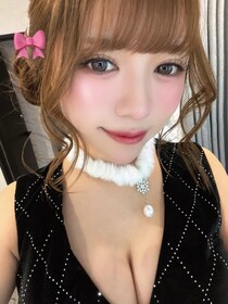 接客でAIフル活用のキャバ嬢・あいみ「困ったら頭の中のChatGPTを発動」“相手を落とす目”のポイントはまつ毛【モデルプレスインタビュー】