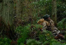 高橋一生、渡辺一貴監督と再タッグ “岡山の妖怪”モチーフに美しくも残酷な愛の物語描く【脛擦りの森】