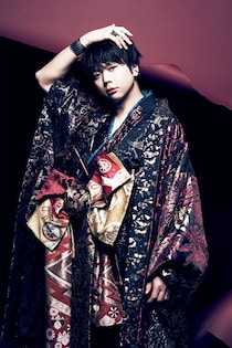 増田貴久、NEWS「変身」ツアー衣装を全解説 ステージ演出とのリンクも