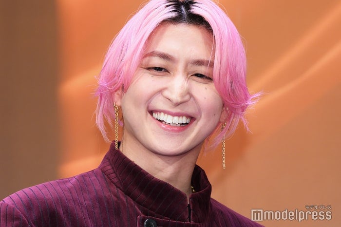 Snow Man佐久間大介、グループの楽屋事情明かす「うちの向井康二は…」【白蛇:浮生】