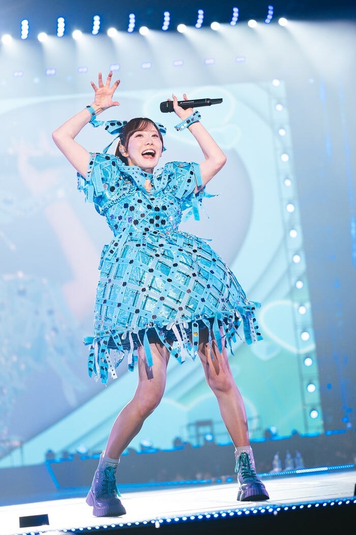 FRUITS ZIPPER真中まな、初東京ドーム単独公演序盤から号泣「泣かないって決めていたのに出た瞬間に」【FRUITS ZIPPER SPECIAL LIVE 2026「ENERGY」】