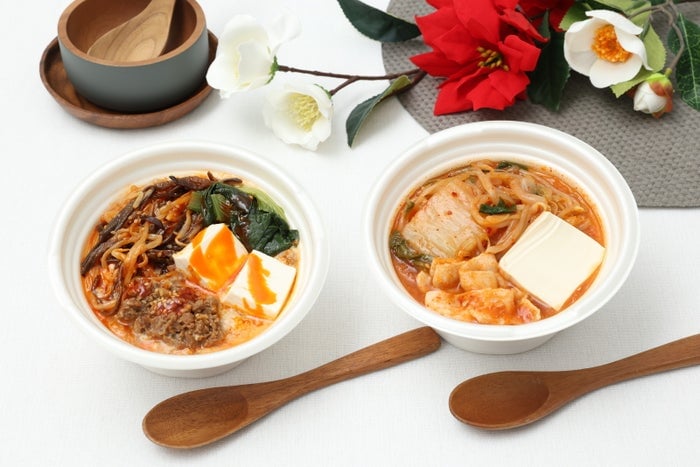 セブン、冬の身体を温める「スープごはん」キムチチゲと豆乳担々の新作2種登場