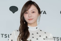 乃木坂46梅澤美波、“憧れ”白石麻衣と「距離が近くなった」卒業後の交流明かす 加入10年目迎えグループへの思いも【透明な覚悟】