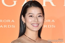 すみれ、大胆スリットドレスから圧巻美脚輝く「オーラ半端ない」「スタイルレベチ」と反響