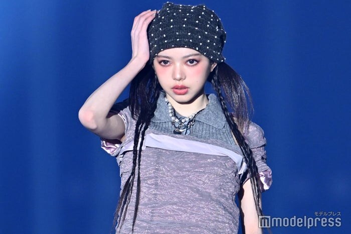 MORE STAR中山こはく、編み込みヘア×ニット帽で印象ガラリ クールな表情にキュン【IDOL RUNWAY COLLECTION 2026】