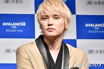 手越祐也、怪我を報告「めちゃくちゃ痛いし感覚なくなる」ケア中の写真も公開