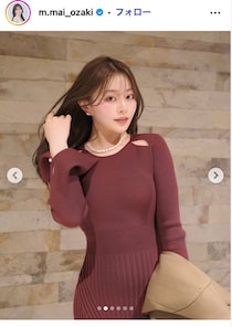 「バチェラー5」参加美女、ミニスカ×透けタイツから美脚スラリ「大人っぽくてドキッとした」「スタイル抜群」の声