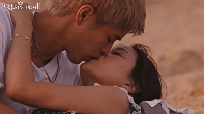 元AKB48永尾まりや、イケメン格闘家に押し倒されキス ABEMA恋リア「ラブキン2」情熱的な展開にスタジオ驚き「あかん」