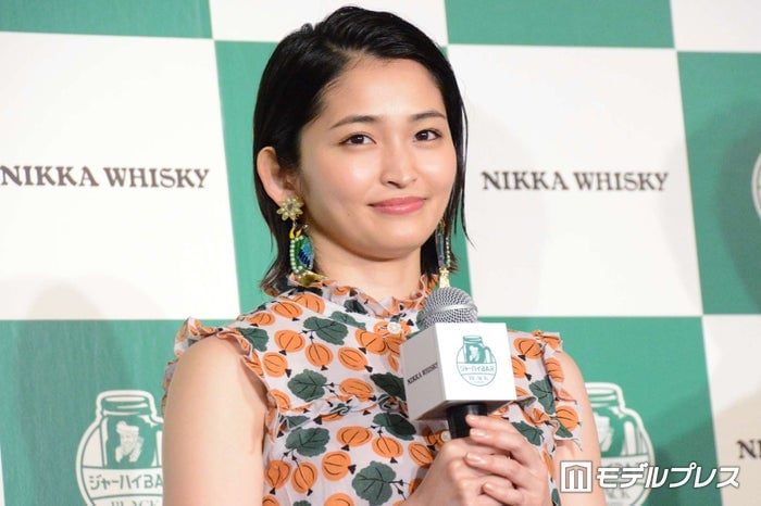 岡本玲、手編みのファンミ装飾＆ファンへのプレゼントが話題「器用すぎてびっくり」「編みぐるみの表情が可愛いくて」と絶賛の声